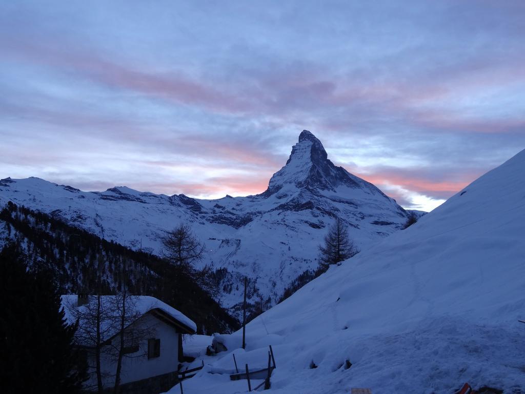 Haus Viktoria A Apartment Zermatt Room photo